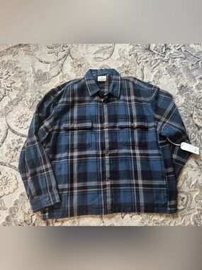 Casual Blue and Black Plaid Button-Down Shirt